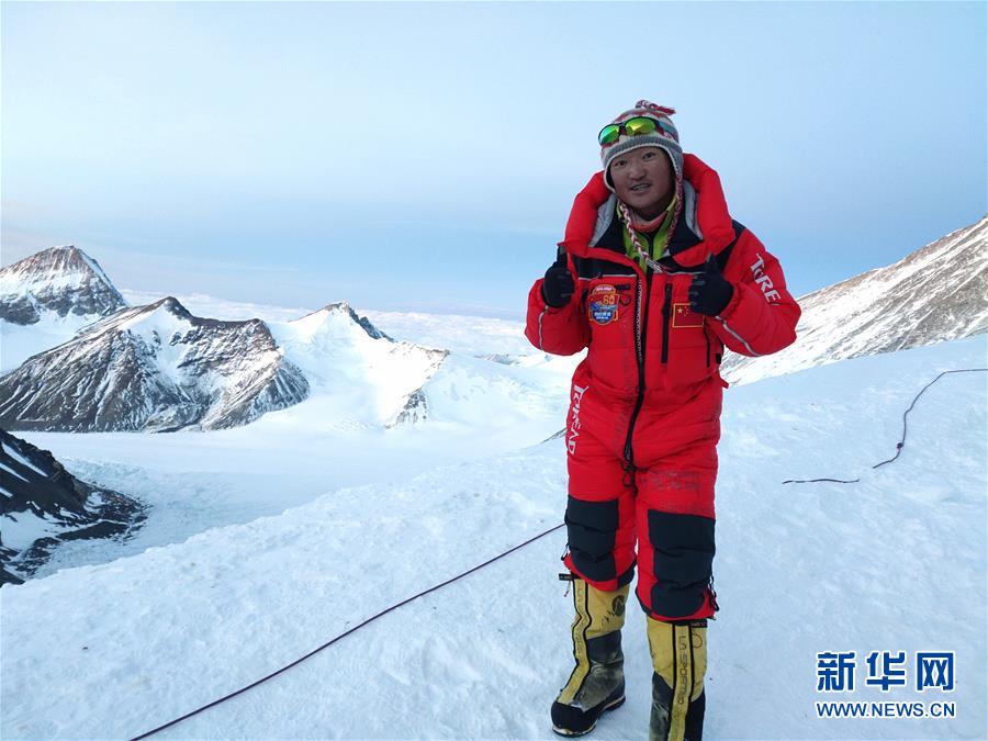 (新華全媒頭條·青春的夢(mèng)想 青春的奮斗·圖文互動(dòng))(1)二〇二一——二〇三五:照見你我青春路