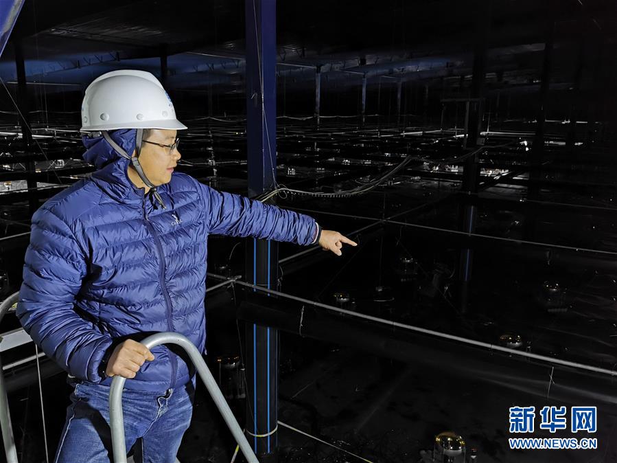 （青春的夢想 青春的奮斗&middot;圖文互動）（2）年輕，就要無悔擔(dān)當(dāng)&mdash;&mdash;青春在奉獻(xiàn)中閃光