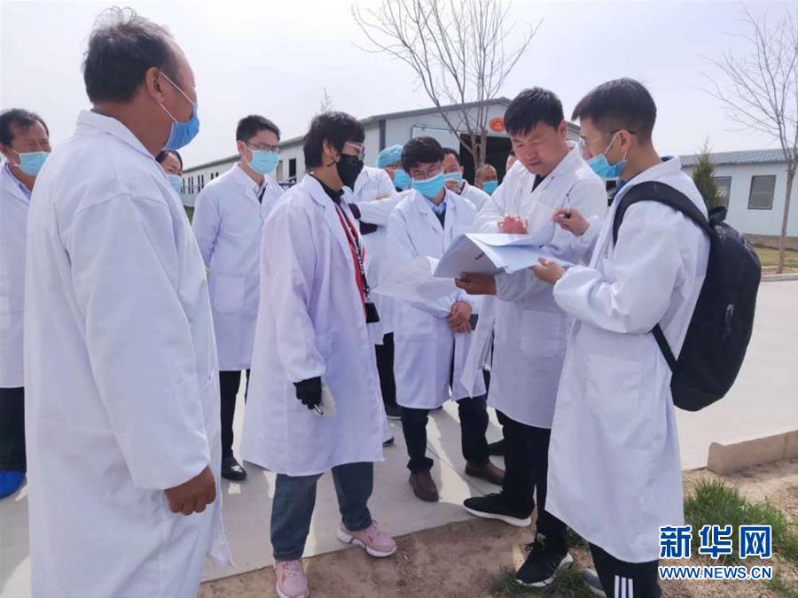 （青春的夢想 青春的奮斗&middot;圖文互動）（5）年輕，就要無悔擔(dān)當(dāng)&mdash;&mdash;青春在奉獻(xiàn)中閃光