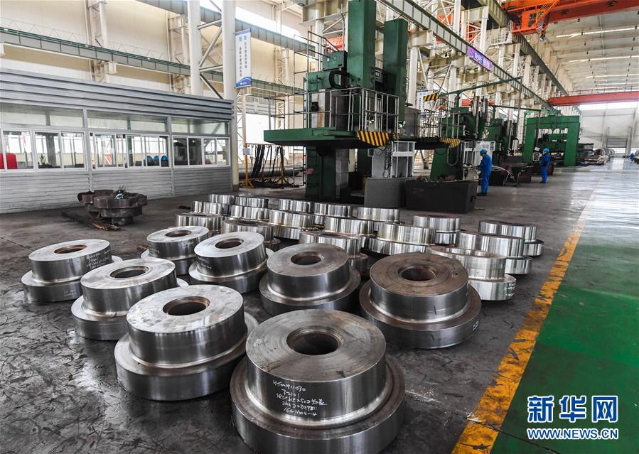 （新華全媒頭條&middot;兩會特別報(bào)道&middot;圖文互動）（4）齊心協(xié)力 砥礪奮進(jìn)&mdash;&mdash;2020年全國兩會凝聚起決戰(zhàn)決勝的強(qiáng)大力量