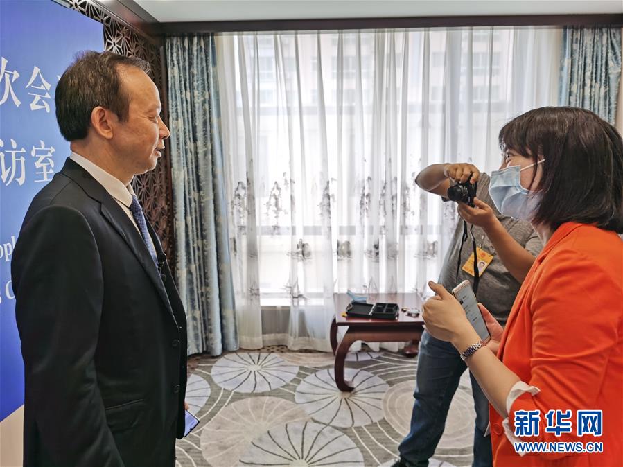 (代表委員講述抗疫故事·湖北篇·圖文互動)(1)萬眾一心創(chuàng)造“中國速度”彰顯“中國力量”——湖北團代表回顧戰(zhàn)“疫”歷程