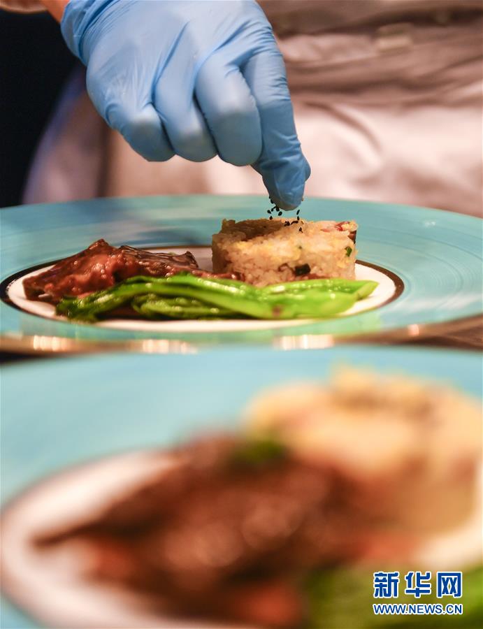 （在習(xí)近平新時代中國特色社會主義思想指引下&mdash;&mdash;新時代新作為新篇章&middot;習(xí)近平總書記關(guān)切事&middot;圖文互動）（5）珍惜盤中餐，狠剎浪費風(fēng)&mdash;&mdash;各地積極行動堅決制止餐飲浪費