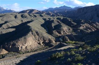 天山深處，&ldquo;山地鐵軍&rdquo;奪路探寶