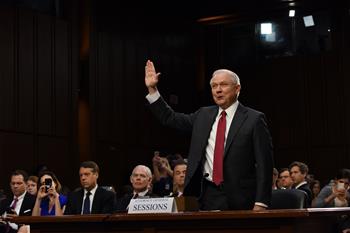 美司法部長(zhǎng)國會(huì)作證否認(rèn)&ldquo;通俄&rdquo;