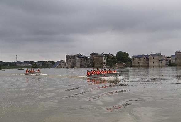 穿梭&ldquo;孤島&rdquo;的火箭軍醫(yī)療隊