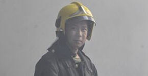 洪水中，他用生命詮釋忠誠