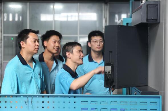 平凡的崗位，不平凡的業(yè)績！&mdash;&mdash;習(xí)近平總書記重要講話激勵各行各業(yè)勞動者建功新時代