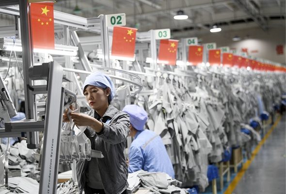 留守婦女 變身鄉(xiāng)村&ldquo;藍(lán)領(lǐng)&rdquo;