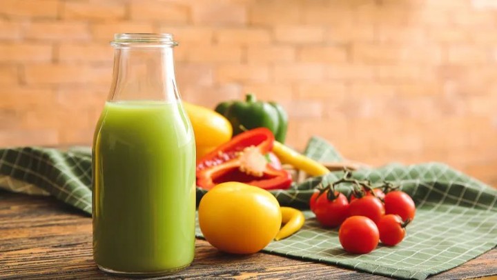 榨蔬菜汁喝，比吃蔬菜更健康更方便？
