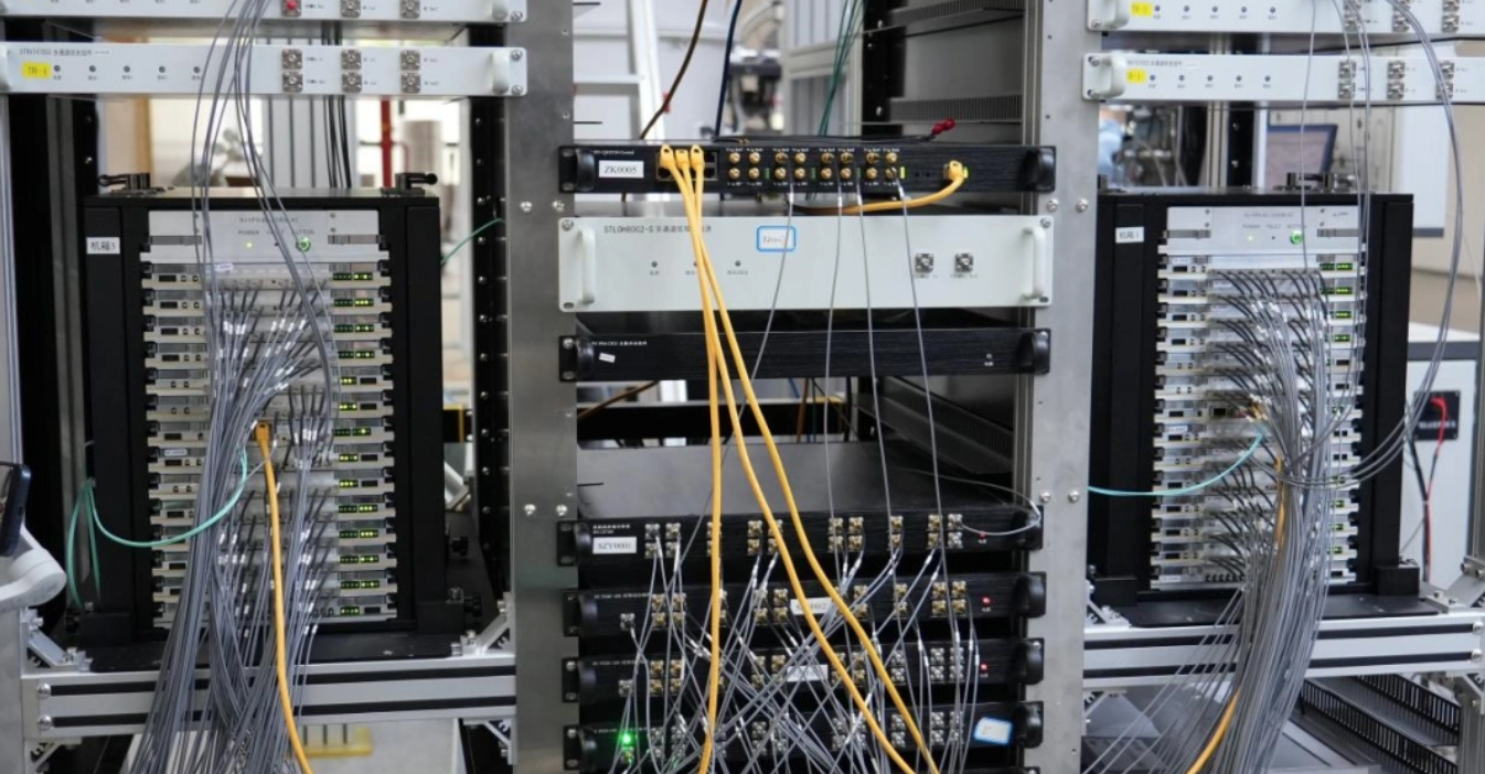 第四代自主量子計(jì)算測控系統(tǒng)“本源天機(jī)4.0”發(fā)布