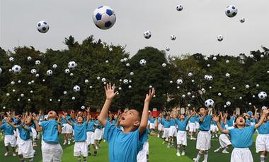 到校園去！國(guó)產(chǎn)體育品牌的&ldquo;市場(chǎng)下沉&rdquo;之路走得順暢嗎？