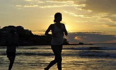 打好心理防疫戰(zhàn)，從堅(jiān)持運(yùn)動(dòng)做起！