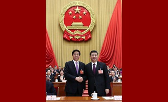 習(xí)近平當(dāng)選國(guó)家主席、中央軍委主席