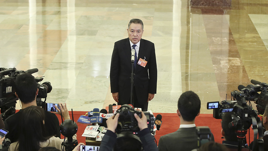 國(guó)家市場(chǎng)監(jiān)督管理總局局長(zhǎng)張茅接受采訪(fǎng)