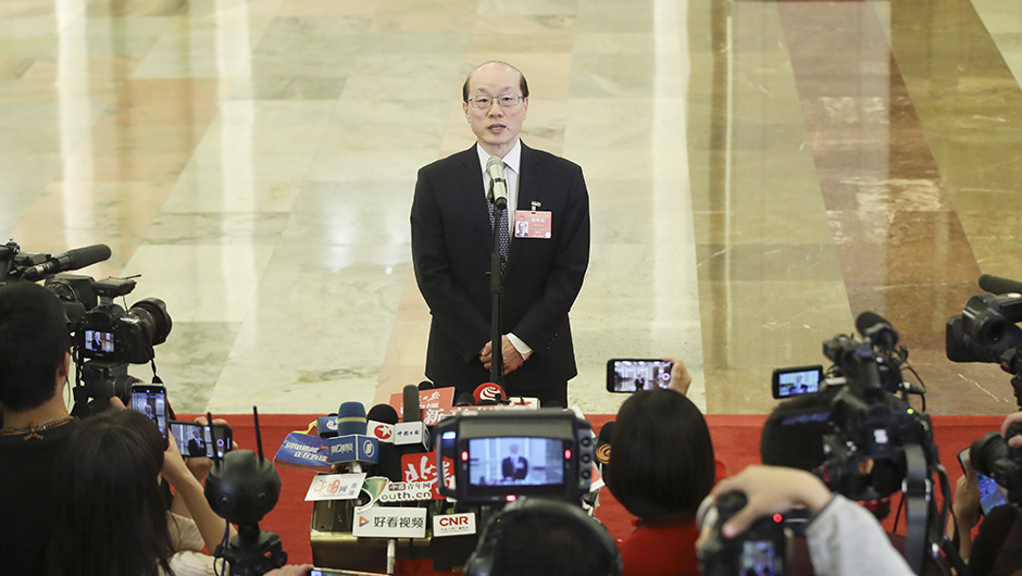 國(guó)務(wù)院臺(tái)灣事務(wù)辦公室主任劉結(jié)一接受采訪(fǎng)