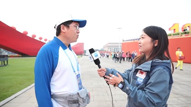 聽閱兵的&ldquo;志愿藍&rdquo;