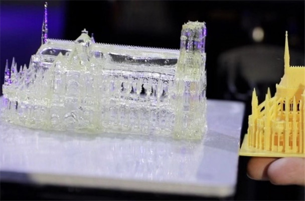 高效！精準(zhǔn)！現(xiàn)場體驗超高速光固化3D打印機