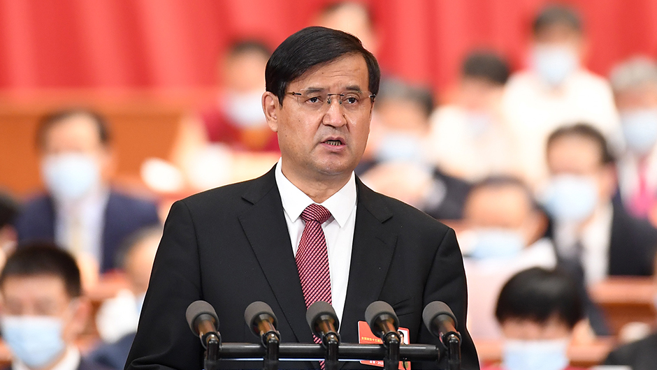 穆鐵禮甫&middot;哈斯木委員作大會(huì)發(fā)言