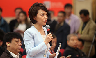 中央電視臺(tái)、中國(guó)國(guó)際電視臺(tái)記者提問