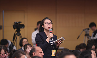 中國日?qǐng)?bào)記者提問