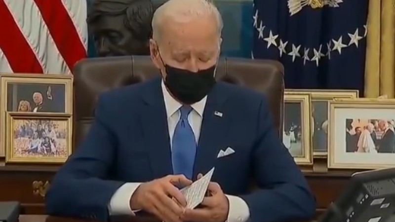 美國FBI遇數(shù)十年來最血腥事件！拜登慰問遇害特工家屬