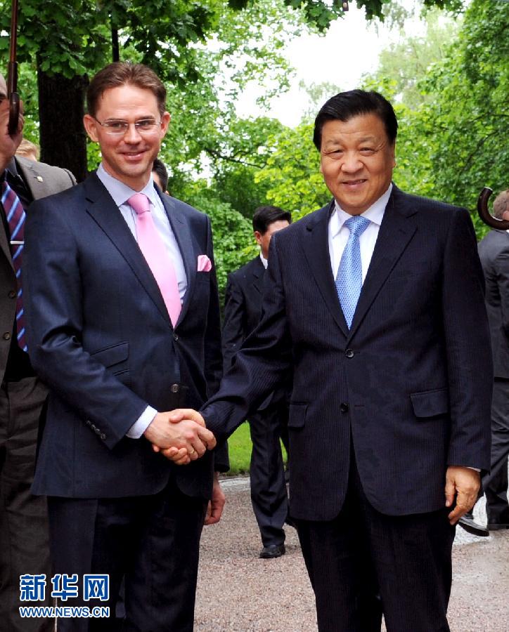 6月12日，中共中央政治局常委、中央書記處書記劉云山在赫爾辛基會(huì)見芬蘭總理卡泰寧。 新華社記者饒愛民攝