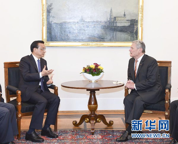 10月10日，國務(wù)院總理李克強(qiáng)在柏林會(huì)見德國總統(tǒng)高克。 新華社記者 李學(xué)仁 攝