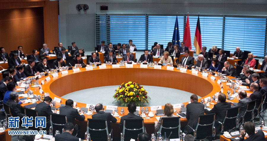 10月10日，中國國務院總理李克強在柏林與德國總理默克爾共同主持第三輪中德政府磋商。 新華社記者 李學仁 攝 