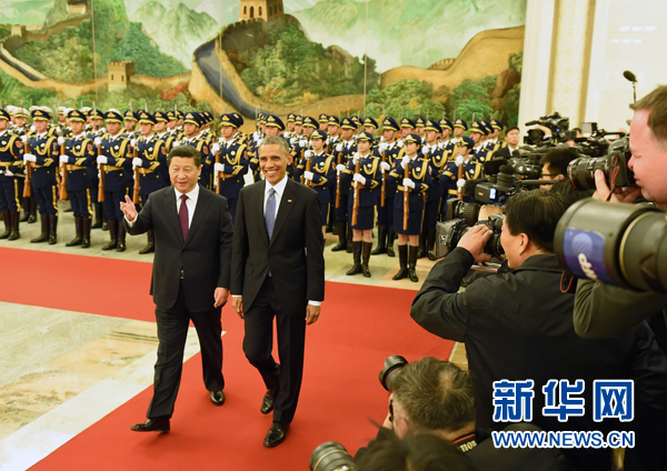 11月12日，國家主席習(xí)近平在北京人民大會堂舉行歡迎儀式，歡迎美國總統(tǒng)奧巴馬對中國進行國事訪問。 新華社記者 劉建生 攝