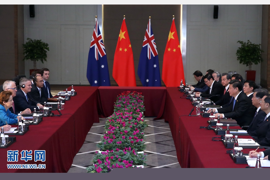 11月16日，國(guó)家主席習(xí)近平在土耳其安塔利亞會(huì)見(jiàn)澳大利亞總理特恩布爾。 新華社記者 龐興雷 攝