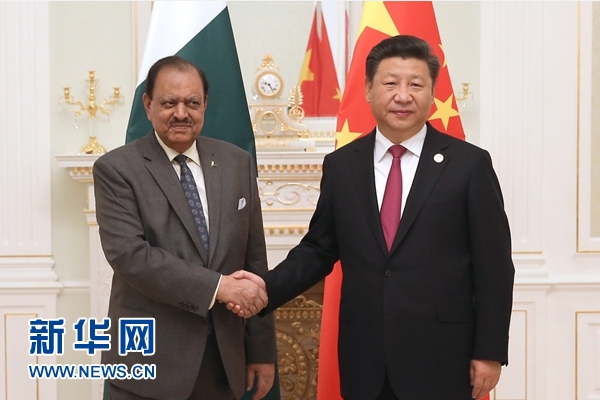 6月23日，國家主席習(xí)近平在塔什干會見巴基斯坦總統(tǒng)侯賽因。新華社記者馬占成攝