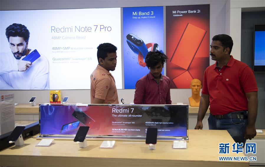 （習(xí)近平出訪配合稿&middot;圖文互動(dòng)）（5）特稿：電影、瑜伽、智能手機(jī)&mdash;&mdash;中印兩個(gè)文明古國交往&ldquo;新故事&rdquo;