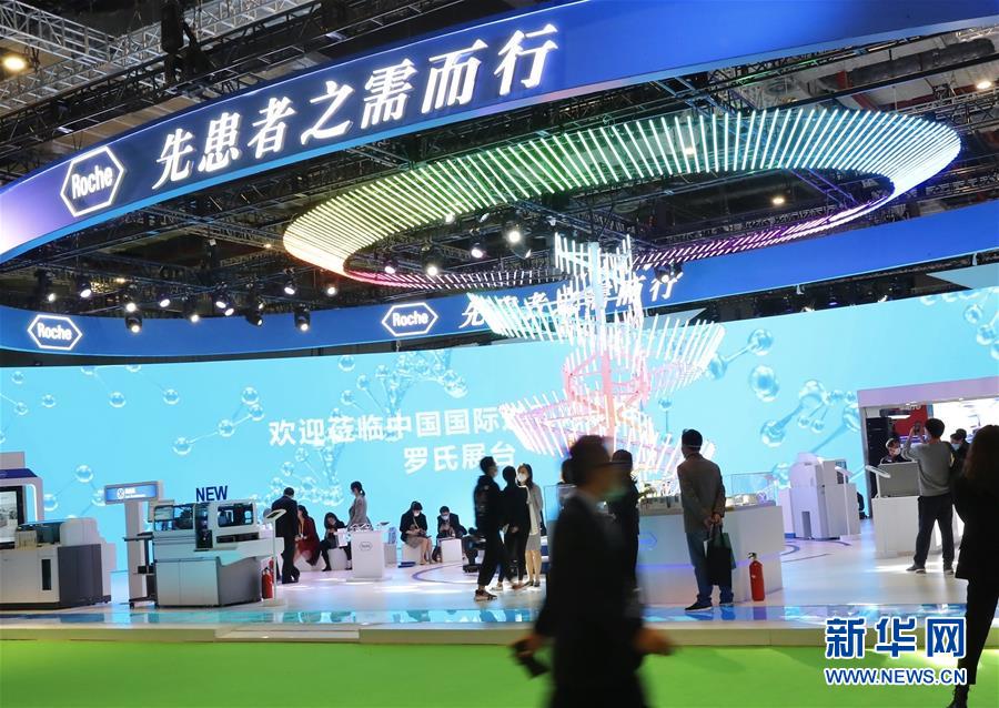 （第三屆進(jìn)博會(huì)&middot;圖文互動(dòng)）（9）新疫苗、新療法，進(jìn)博會(huì)最&ldquo;火爆&rdquo;展區(qū)見(jiàn)聞