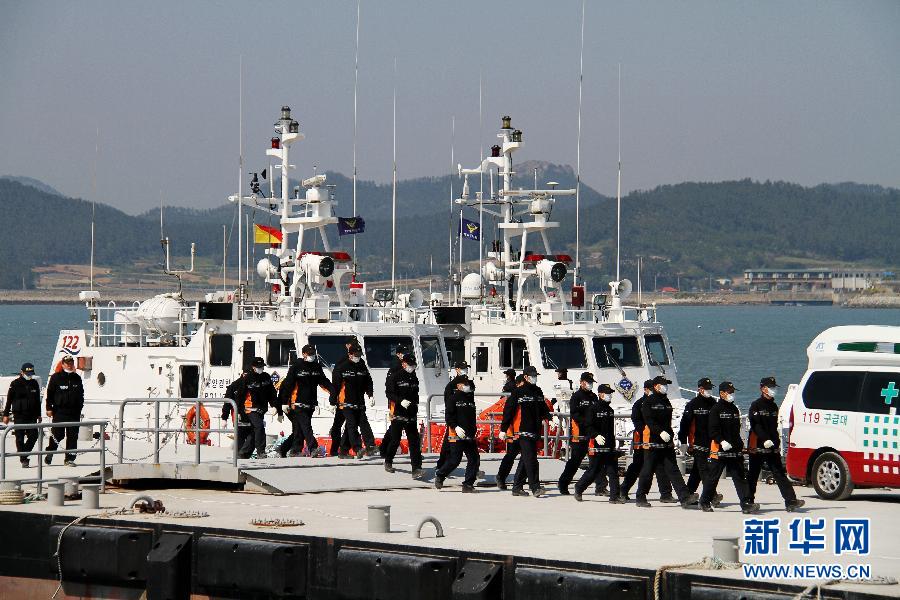 韓國(guó)&ldquo;歲月&rdquo;號(hào)失事客輪遇難者人數(shù)逾百