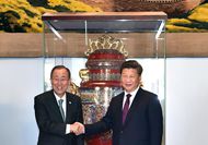 習(xí)近平出席中國向聯(lián)合國贈送&ldquo;和平尊&rdquo;儀式