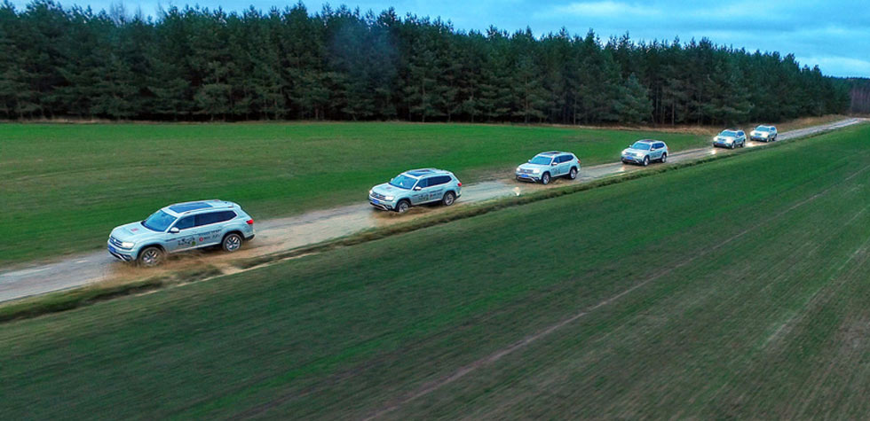 &ldquo;一帶一路 昂揚(yáng)在途&rdquo;車(chē)隊(duì)走進(jìn)拉脫維亞