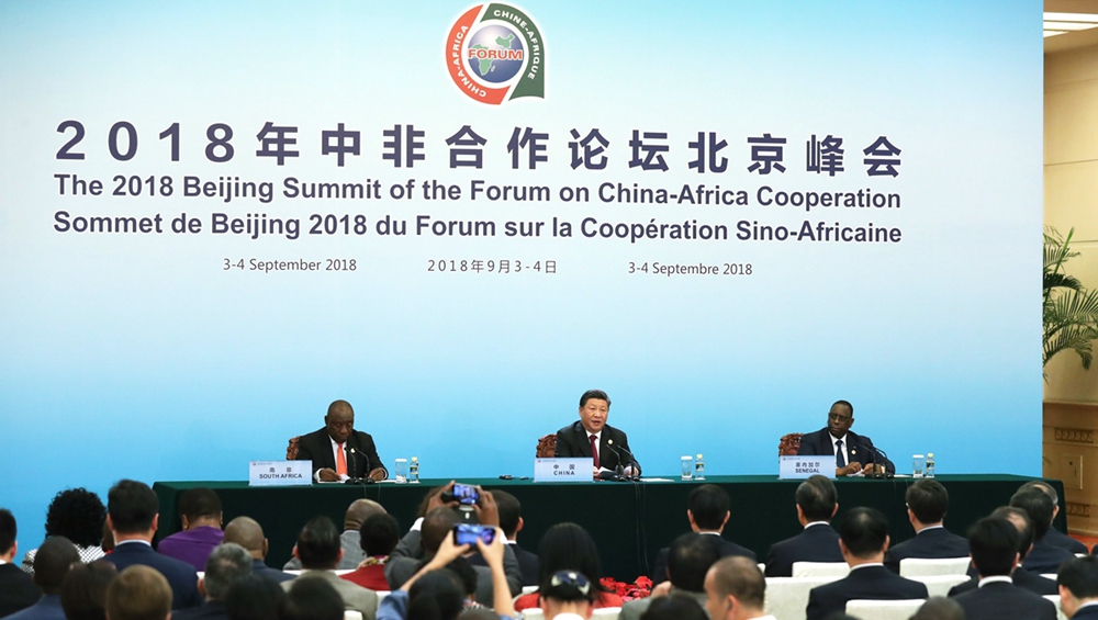 習近平同拉馬福薩、薩勒共同會見記者