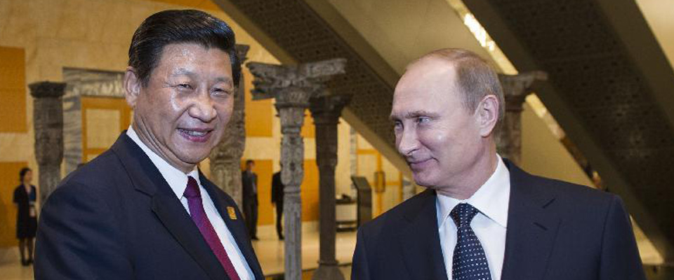 2013年10月，習近平在印尼巴厘島會見普京